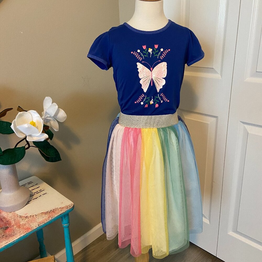 Hanna Anderson Graphic Tee and Rainbow Tulle Skirt Set - Size 120 cm (6-7)